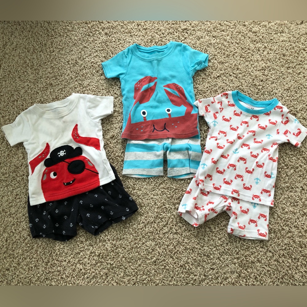 Carters Boys Short Sleeve and Shorts Pajama Set Size 12 month